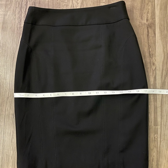 Express Pencil Skirt. Size 4 - Picture 8 of 13